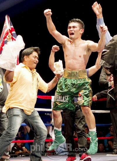 Brian Viloria jumps as he celebrates his victory over Mexican Julio Cesar Miranda. (AP, philstar.com) Brian Viloria jumps as he celebrates his victory over Mexican Julio Cesar Miranda. (AP, philstar.com)