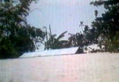 Rooftops stick out above flood water in Libon, Albay. Similar scenes are also coming out of Polangui. Rooftops stick out above flood water in Libon, Albay. Similar scenes are also coming out of Polangui.